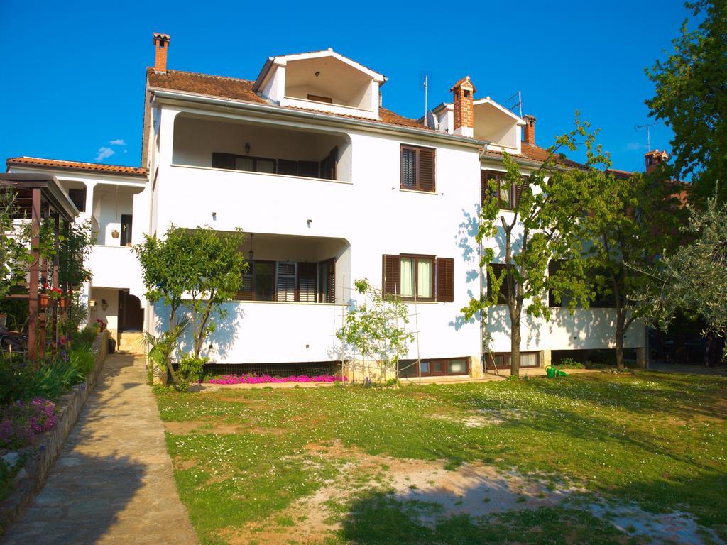 Nada Apartments Porec Ngoại thất bức ảnh
